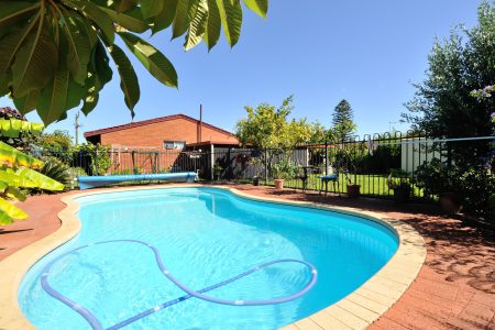 15 Hawkins Street, ROCKINGHAM, WA 6168 AUS
