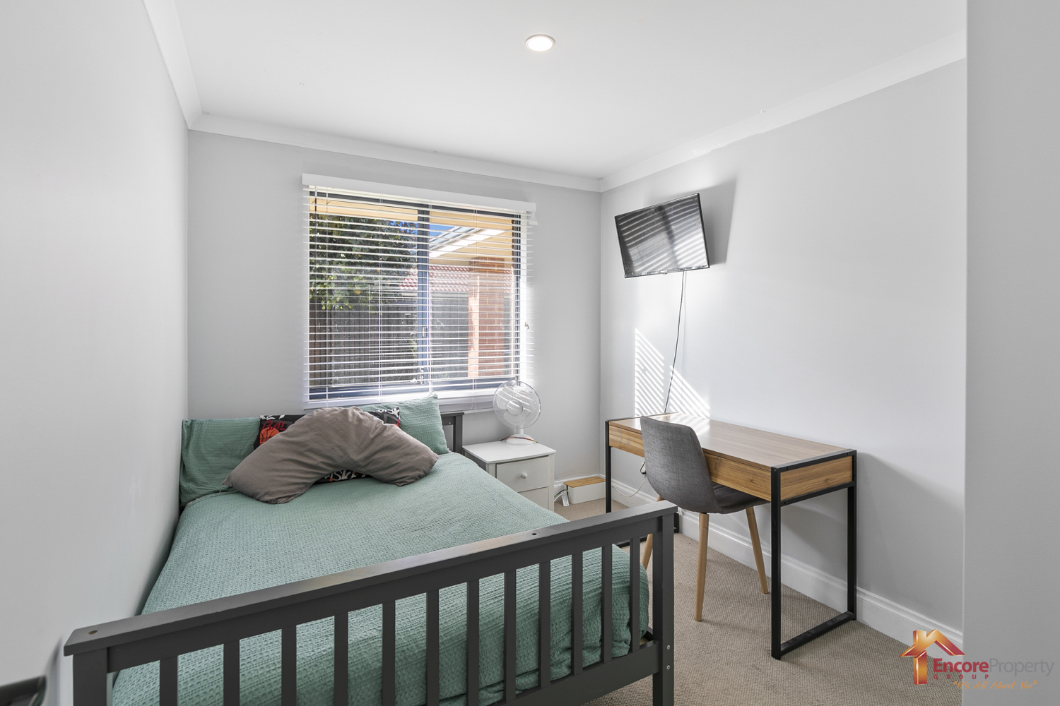 14 Whitehaven Avenue, SECRET HARBOUR, WA 6173 AUS