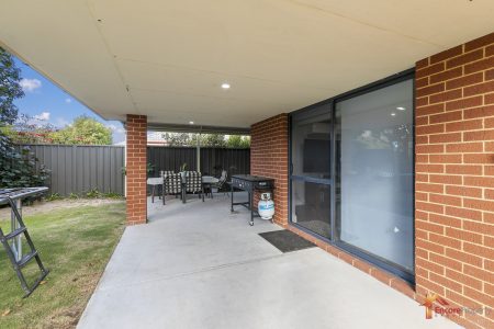 14 Whitehaven Avenue, SECRET HARBOUR, WA 6173 AUS