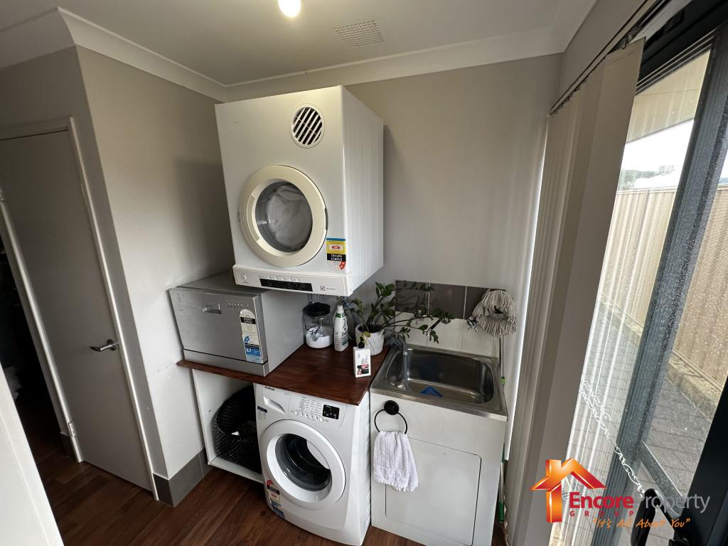 20 Moston Crescent, BERTRAM, WA 6167 AUS