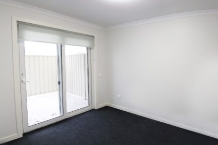 1/18 Thorpe Street, ROCKINGHAM, WA 6168 AUS