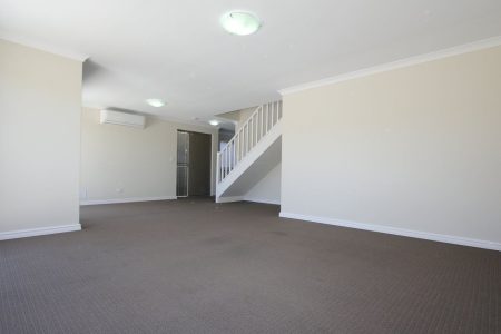 20 Peel Row, KWINANA TOWN CENTRE, WA 6167 AUS