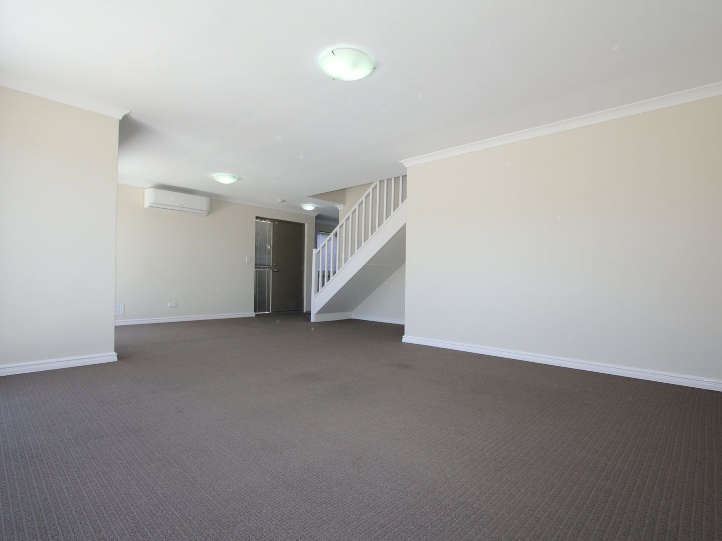 20 Peel Row, KWINANA TOWN CENTRE, WA 6167 AUS