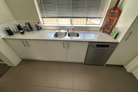 20 Peel Row, KWINANA TOWN CENTRE, WA 6167 AUS