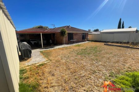 6 De Grey Close, COOLOONGUP, WA 6168 AUS