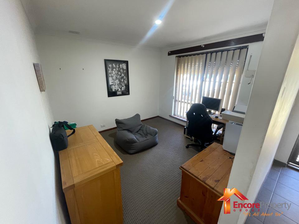 6 De Grey Close, COOLOONGUP, WA 6168 AUS