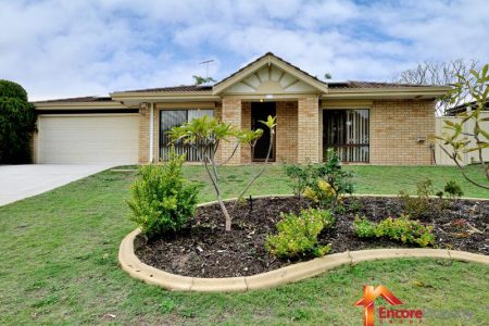 18 Porter Gardens, LEDA, WA 6170 AUS