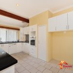 18 Porter Gardens, LEDA, WA 6170 AUS