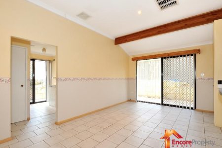 18 Porter Gardens, LEDA, WA 6170 AUS