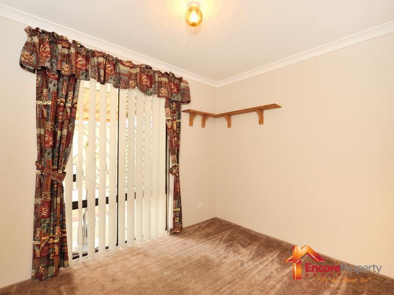 18 Porter Gardens, LEDA, WA 6170 AUS