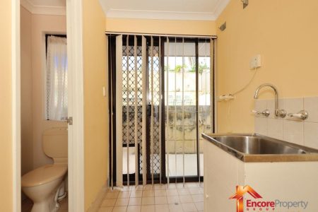 18 Porter Gardens, LEDA, WA 6170 AUS