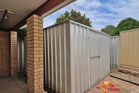 18 Porter Gardens, LEDA, WA 6170 AUS