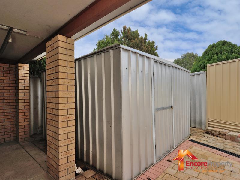 18 Porter Gardens, LEDA, WA 6170 AUS