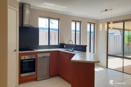 9 Dunster Way, ORELIA, WA 6167 AUS