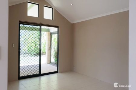 9 Dunster Way, ORELIA, WA 6167 AUS