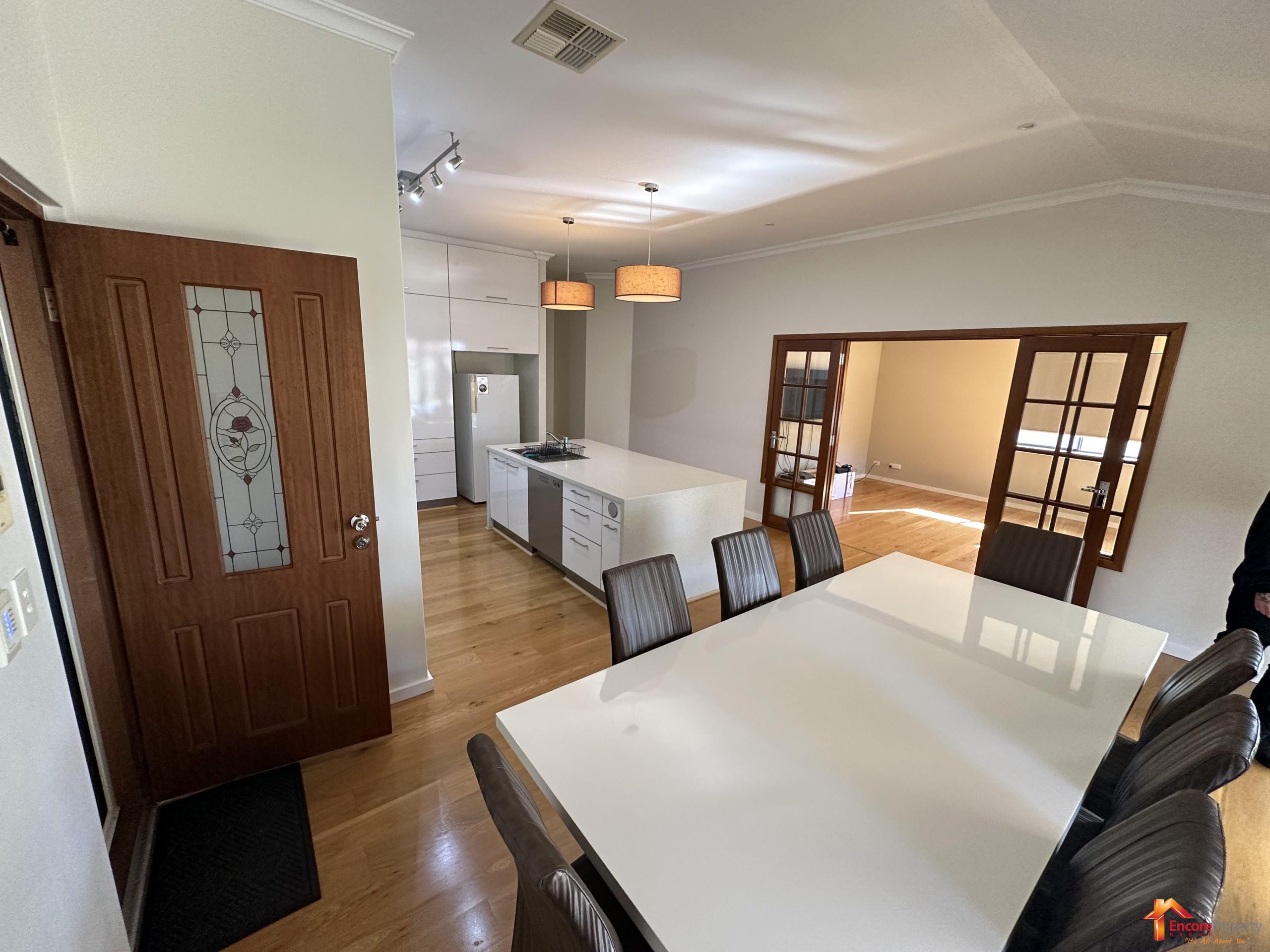 10 Rutherford Square, ORELIA, WA 6167 AUS