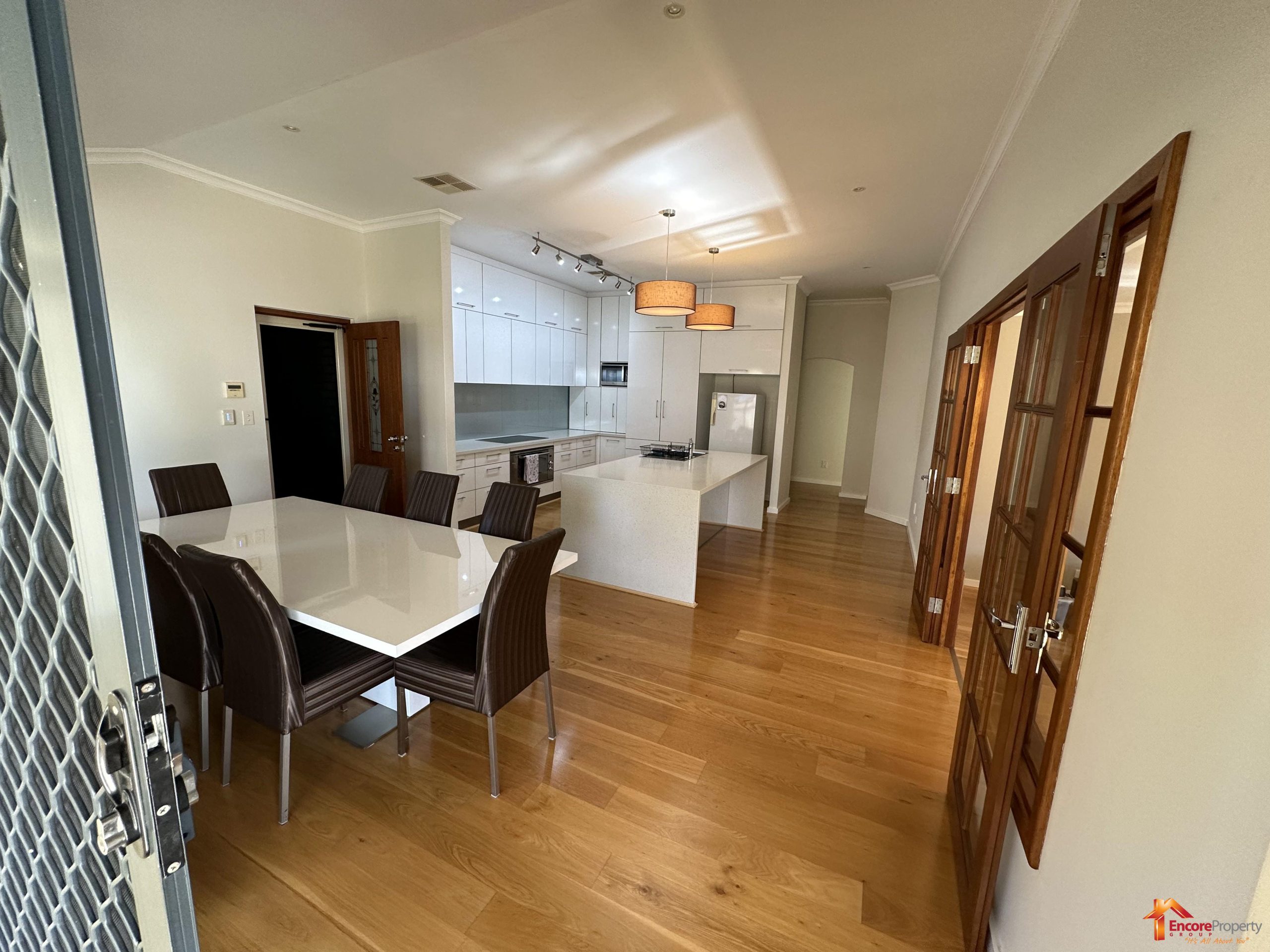 10 Rutherford Square, ORELIA, WA 6167 AUS