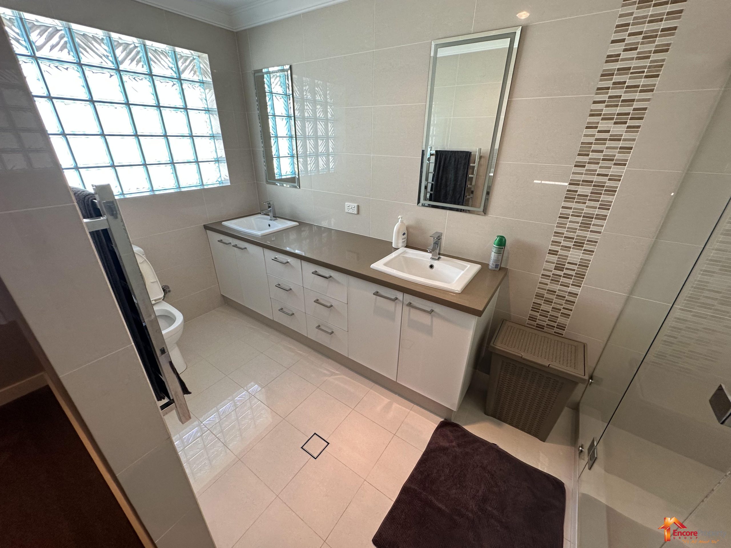 10 Rutherford Square, ORELIA, WA 6167 AUS
