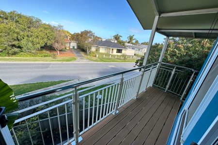 2/18 Thorpe Street, ROCKINGHAM, WA 6168 AUS