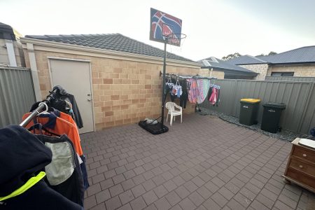 76 Hawkeswood Boulevard, KWINANA TOWN CENTRE, WA 6167 AUS