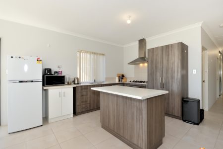 62 Daybreak Loop, WELLARD, WA 6170 AUS