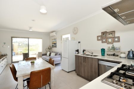 62 Daybreak Loop, WELLARD, WA 6170 AUS