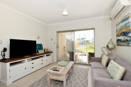 62 Daybreak Loop, WELLARD, WA 6170 AUS