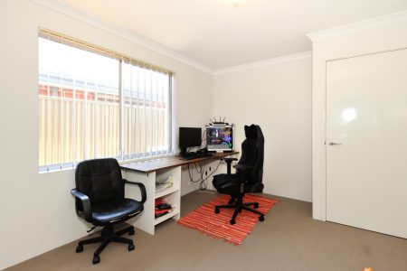 62 Daybreak Loop, WELLARD, WA 6170 AUS