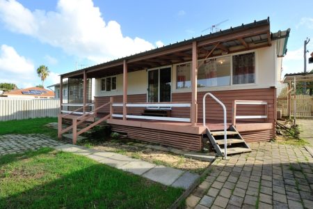 15 Westcott Road, MEDINA, WA 6167 AUS