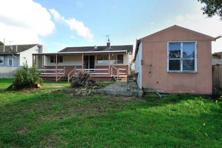 15 Westcott Road, MEDINA, WA 6167 AUS