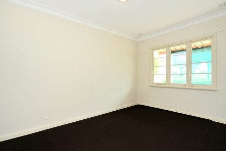 15 Westcott Road, MEDINA, WA 6167 AUS