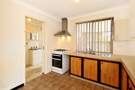 11/5B Sepia Court, ROCKINGHAM, WA 6168 AUS