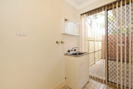 11/5B Sepia Court, ROCKINGHAM, WA 6168 AUS