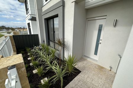 24 Everest Parkway, LAKELANDS, WA 6180 AUS