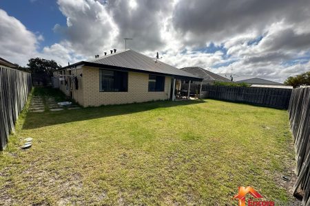 17 Ivory Way, WELLARD, WA 6170 AUS