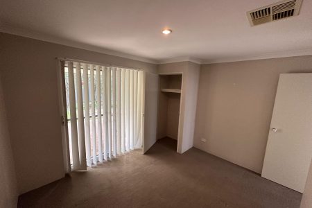45 Ringwood Loop, WELLARD, WA 6170 AUS