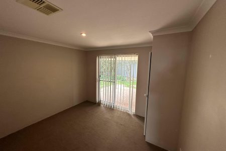 45 Ringwood Loop, WELLARD, WA 6170 AUS