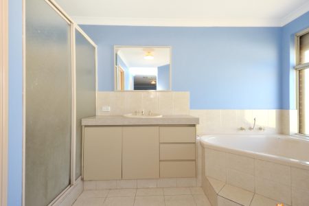 37 Centennial Avenue, BERTRAM, WA 6167 AUS
