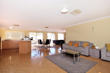 37 Centennial Avenue, BERTRAM, WA 6167 AUS