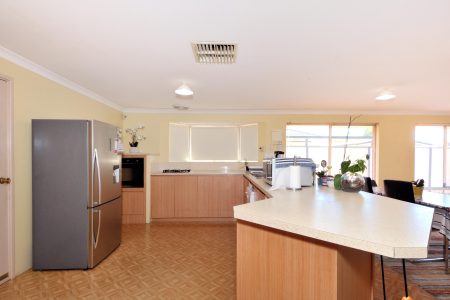 37 Centennial Avenue, BERTRAM, WA 6167 AUS