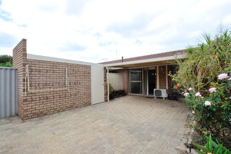 7/8 Merope Close, ROCKINGHAM, WA 6168 AUS