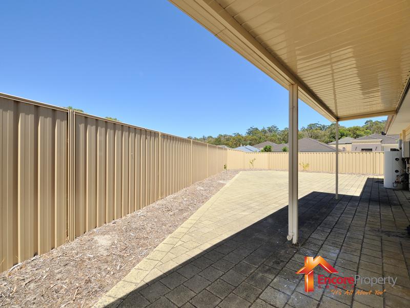 4 Charlton Way, BERTRAM, WA 6167 AUS