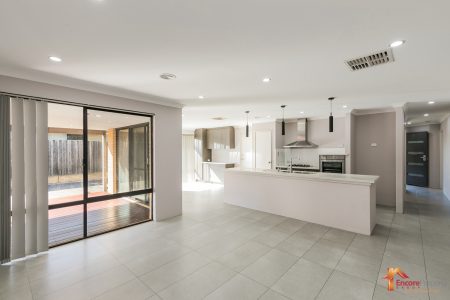 3 Sunstone Drive, WELLARD, WA 6170 AUS