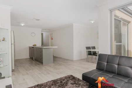 6 Breccia Parade, WELLARD, WA 6170 AUS