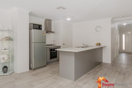 6 Breccia Parade, WELLARD, WA 6170 AUS