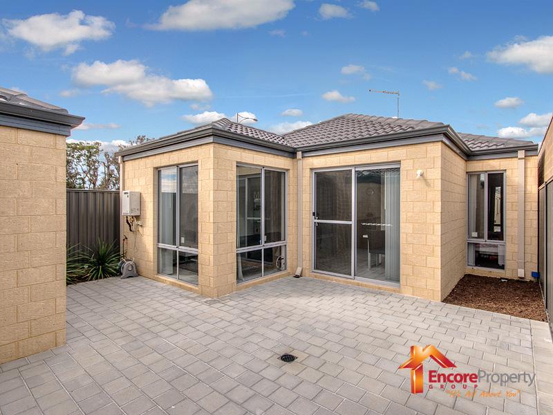 6 Breccia Parade, WELLARD, WA 6170 AUS