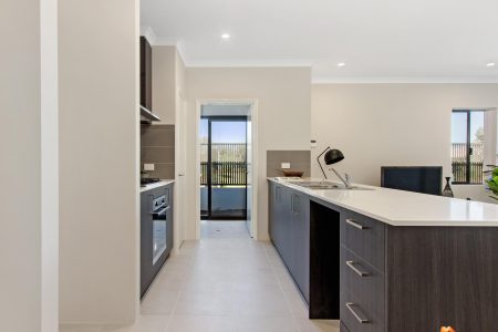 35 Lionfish Way, WAIKIKI, WA 6169 AUS