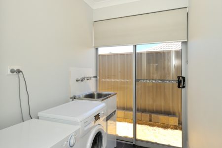 10 Pennine Way, WELLARD, WA 6170 AUS