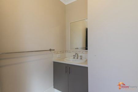 105 Dalrymple Drive, LEDA, WA 6170 AUS