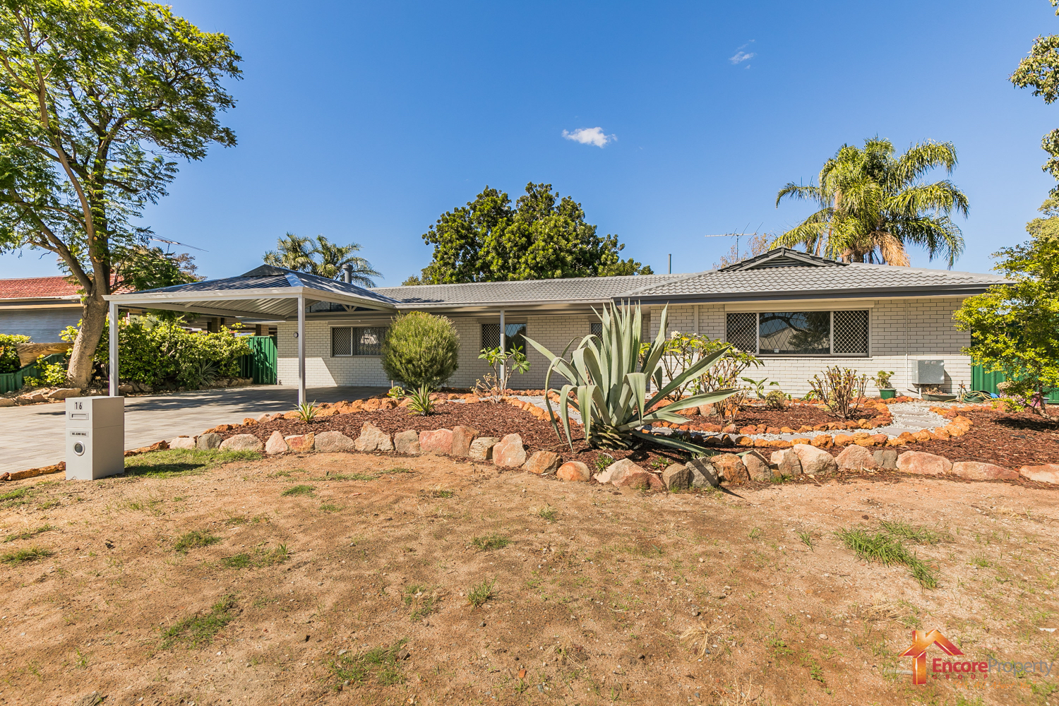 16 Maple Place, MADDINGTON, WA 6109 AUS